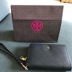 Tory Burch Navy Blue Continental Zip Wallet Wristlet BEAUTIFUL!